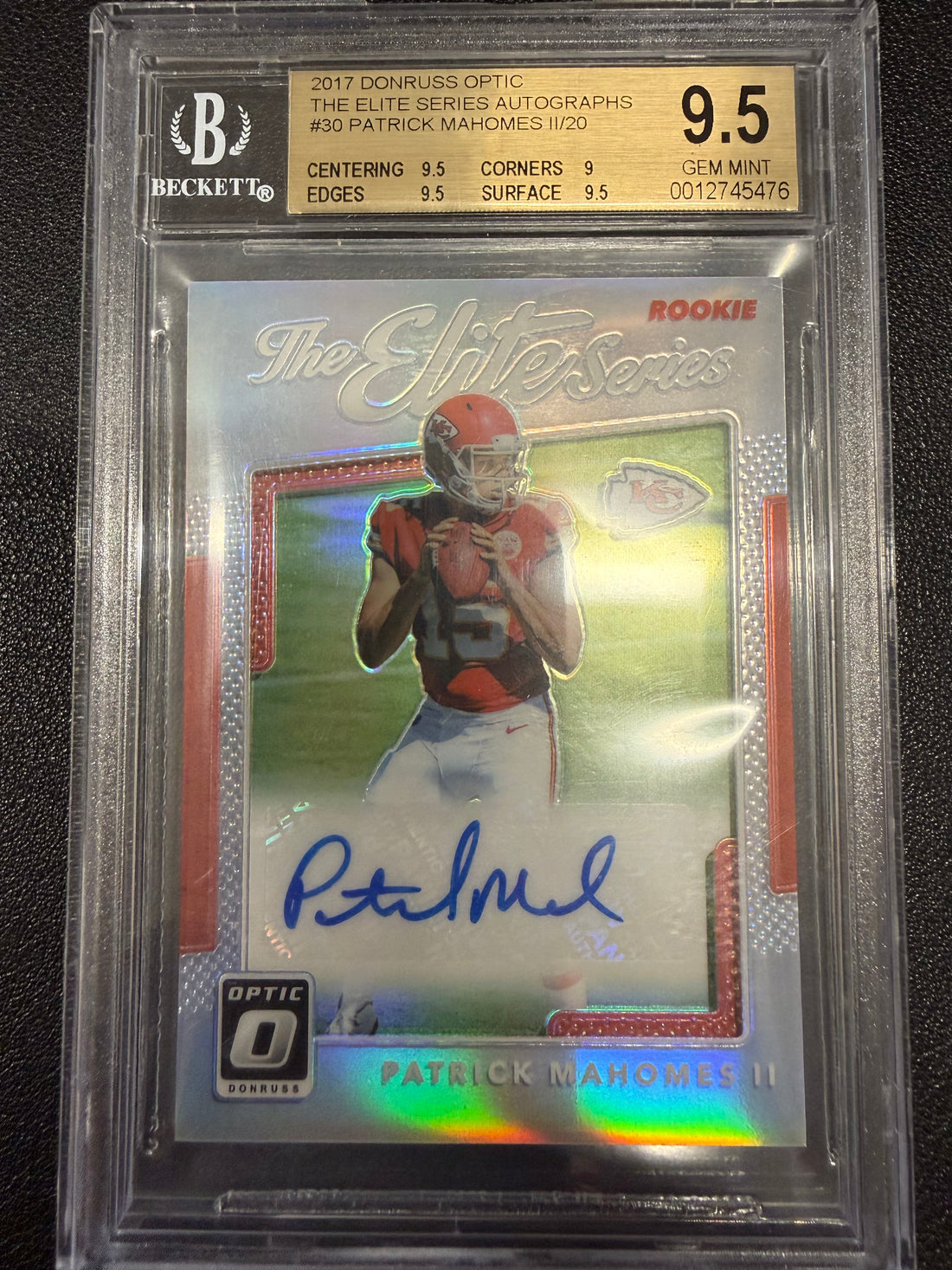 2017 Donruss Optic Patrick Mahomes Rookie Auto BGS 9.5